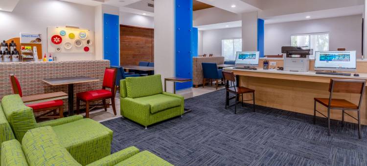 智选假日套房酒店夏洛特 - ARROWOOD(Holiday Inn Express & Suites Charlotte- Arrowood)图片