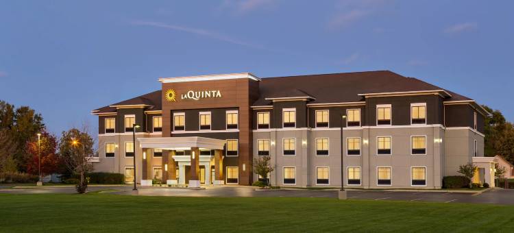 拉克万纳拉昆塔温德姆套房酒店(La Quinta Inn & Suites by Wyndham Lackawanna)图片
