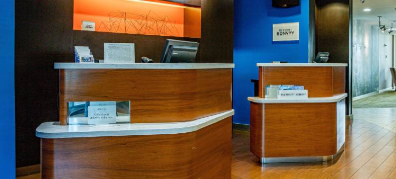 布朗维克万怡酒店(Courtyard by Marriott Brunswick)图片