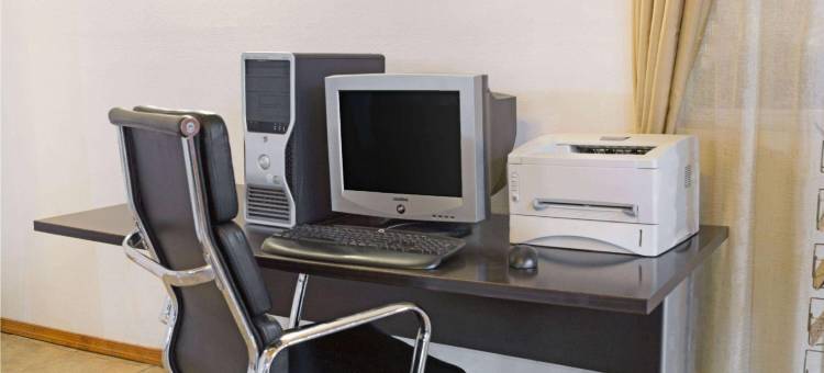 圣罗莎戴斯套房酒店(Days Inn & Suites by Wyndham Santa Rosa)图片