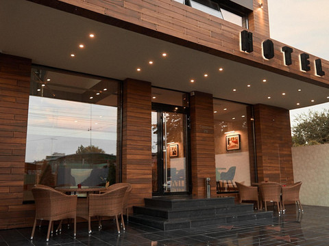 好莱坞卢克斯酒店