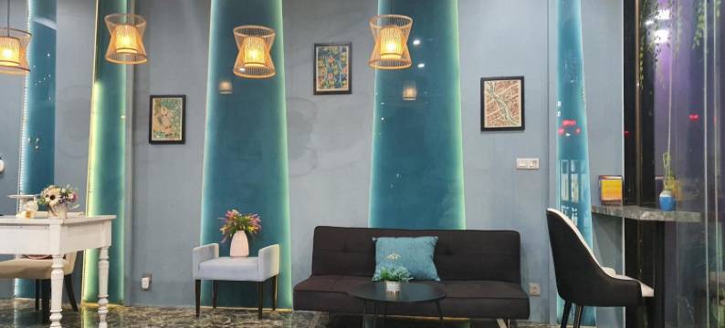 岘港卡利酒店书店(Cali Hotel Books Da Nang)图片