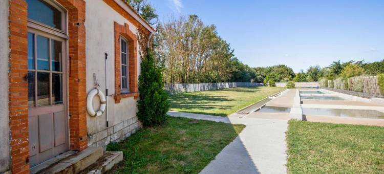 皮埃尔&假期乐堡德拉拉德酒店(Résidence Pierre & Vacances le Fort de la Rade)图片