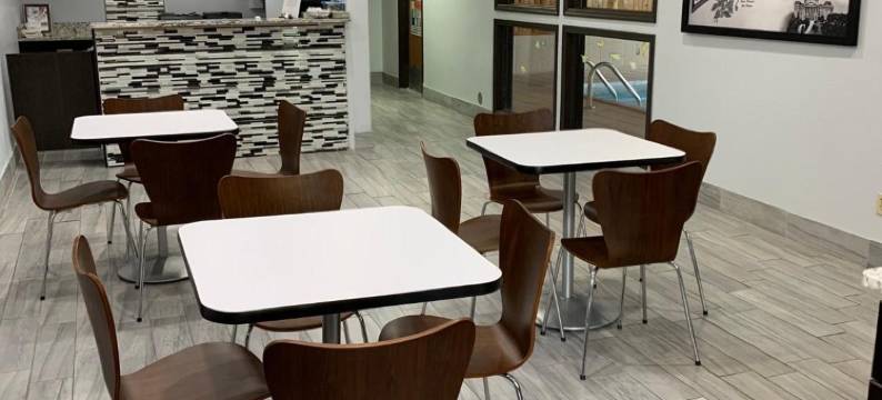 林肯速8酒店(Super 8 by Wyndham Lincoln IL)图片