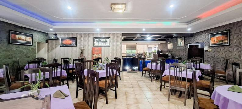 Naratas Hotel Cisarua Puncak Mitra RedDoorz图片