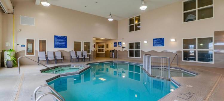 布兰顿温德姆戴斯套房酒店(Days Inn & Suites by Wyndham Brandon)图片