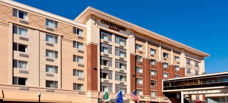 韦恩堡市区格兰德韦恩会展中心万怡酒店(Courtyard Fort Wayne Downtown at Grand Wayne Convention Center)图片