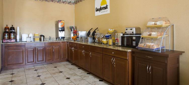 哈里肯/锡安国家公园地区戴斯酒店(Days Inn by Wyndham Hurricane/Zion National Park Area)图片