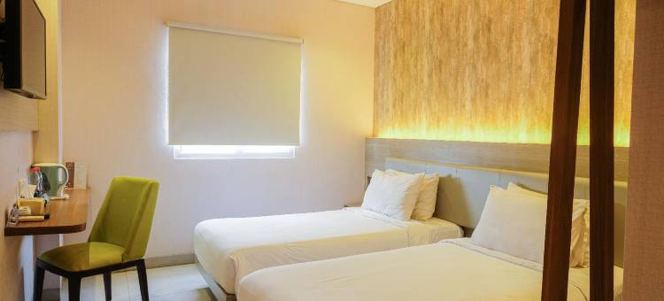 西朗林恩酒店(Lynn Hotel Serang)图片