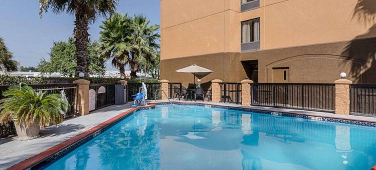 西公园西南高速公路舒适酒店及套房(Comfort Inn Southwest Fwy at Westpark)图片