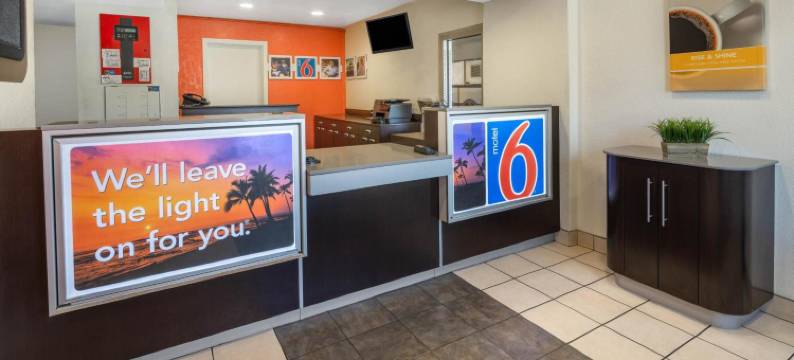 加州朱鲁帕谷6号汽车旅馆 - 里弗赛德西部(Motel 6 Jurupa Valley, CA - Riverside West)图片