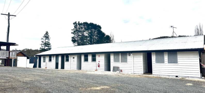 赞达拜卡林亚乡村旅馆(Carinya Village Jindabyne)图片