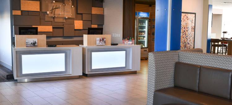 麦迪逊维尔智选假日套房酒店(Holiday Inn Express & Suites Madisonville)图片