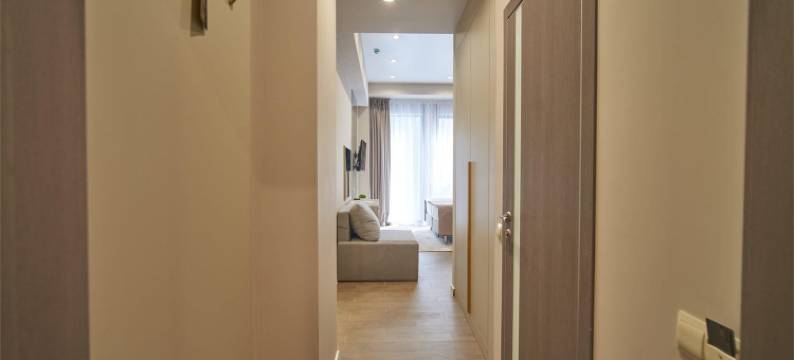 Mirror Family  Hotel图片