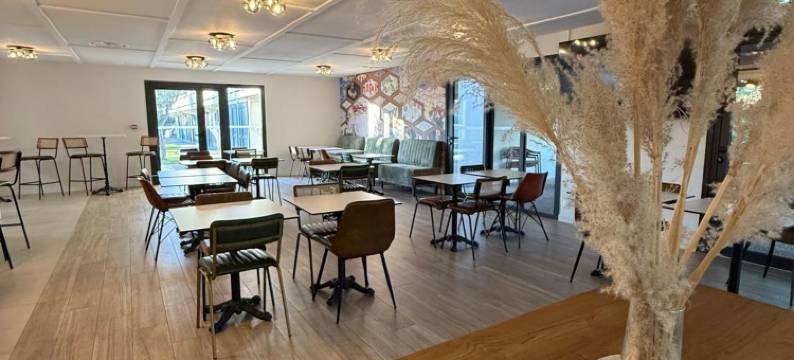 马赛维特罗机场基里亚德酒店(Kyriad Marseille - Vitrolles Aeroport)图片