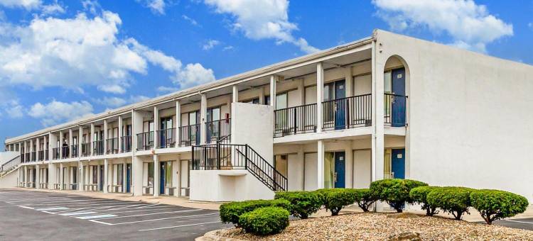 Relax Inn by OYO Columbus OH I 70图片