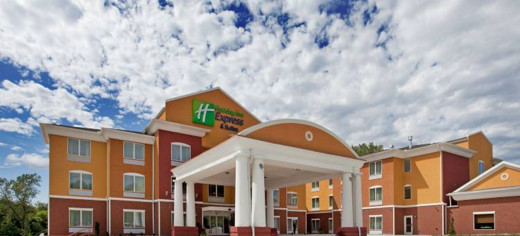 智选假日套房酒店堪萨斯城体育综合区(Holiday Inn Express & Suites Kansas City Sport Complex Area)图片