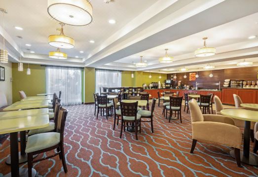 La Quinta Inn & Suites by Wyndham Boise Towne Square Hotel Overview