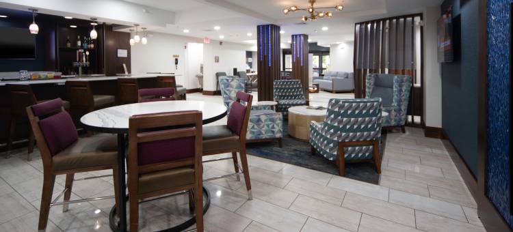 福朋喜来登费耶特维尔自由堡酒店(Four Points by Sheraton Fayetteville Fort Liberty)图片