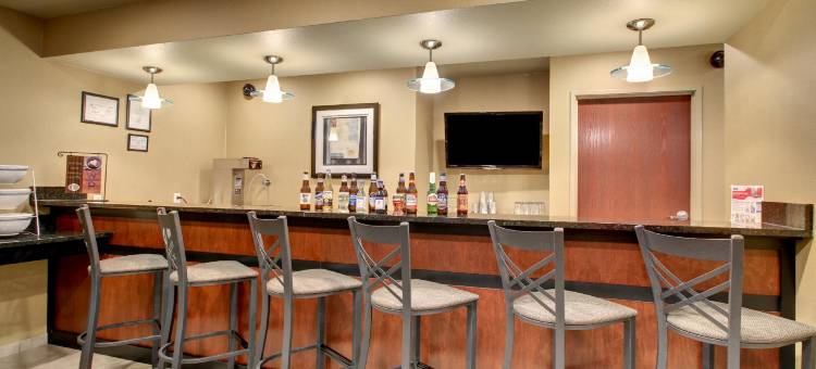 鹅卵石套房酒店 - 塞勒姆(Cobblestone Hotel & Suites - Salem)图片