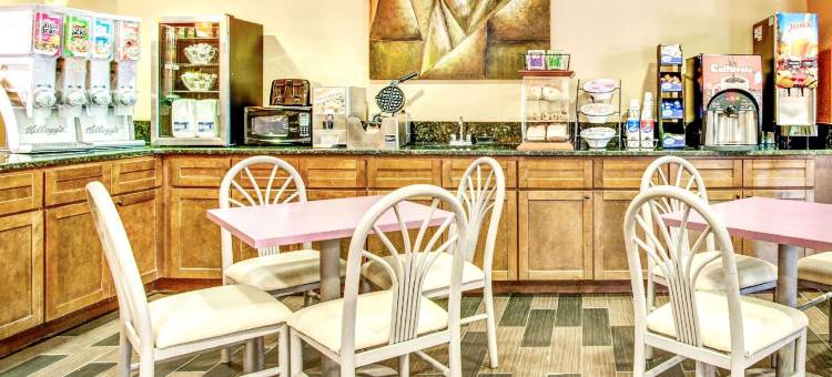 Microtel Inn & Suites by Wyndham Newport News Airport图片