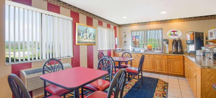 阿尔图纳速8酒店(Super 8 by Wyndham Altoona)图片