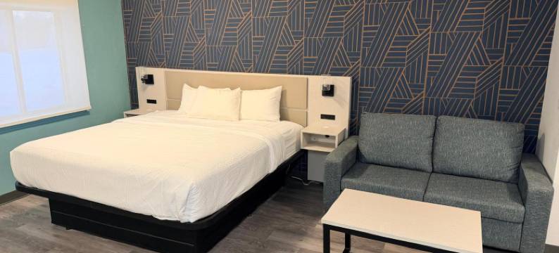 美茵斯坦套房酒店印第安纳波利斯西北 - 学院公园(MainStay Suites Indianapolis Northwest - College Parks)图片