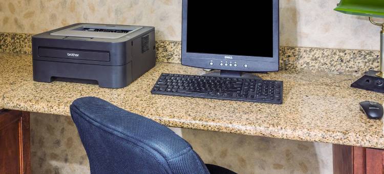 温德姆华戴斯套房酒店(Days Inn & Suites by Wyndham Vancouver)图片