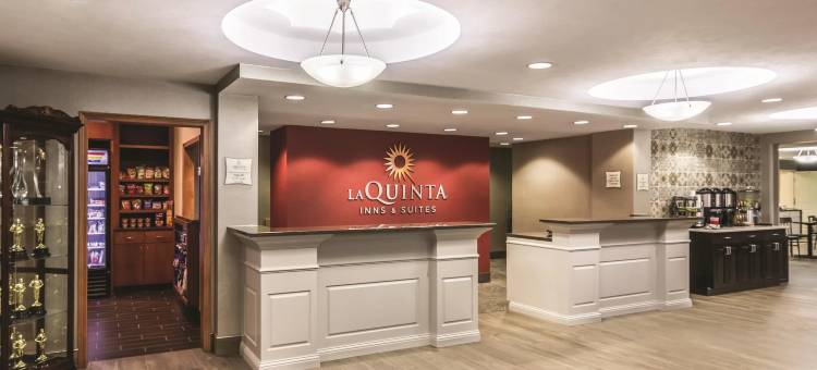 法戈医疗中心拉昆塔温德姆套房酒店(La Quinta Inn & Suites by Wyndham Fargo-Medical Center)图片
