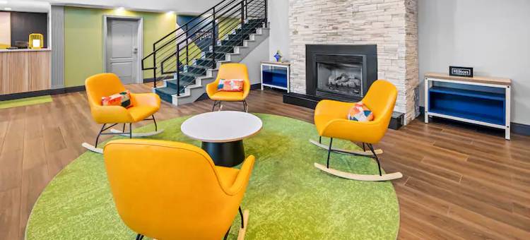 Spark by Hilton Woodbridge图片