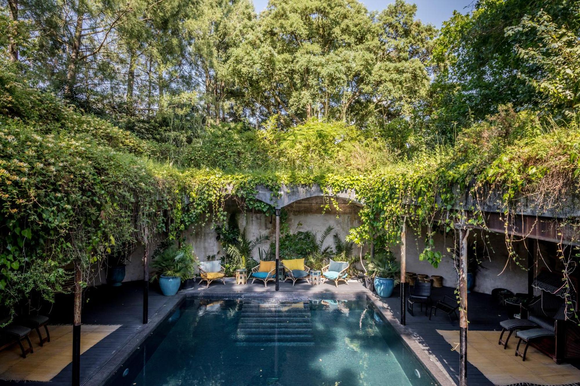 Hôtel Ville d'Hiver Over view