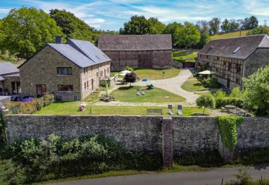 B&B Hotel in Ferme de Leuze Nabij Durbuy, Eigen Laadpalen Hotel Overview