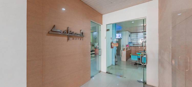 红多兹酒店-近万隆新市场(RedDoorz Near Pasar Baru Bandung)图片