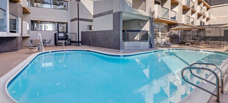 舒适套房酒店尔湾光谱(Comfort Inn & Suites Irvine Spectrum)图片