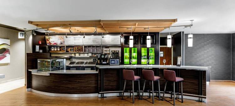 哥伦布伊斯顿万怡酒店(Courtyard Columbus Easton)图片