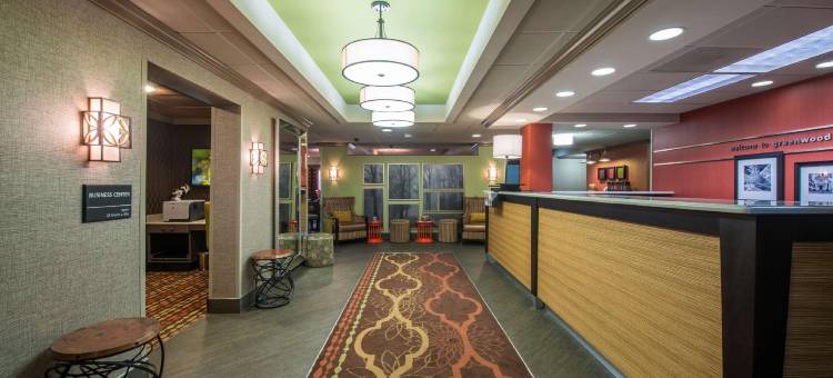 希尔顿欢朋酒店-格林伍德(Hampton Inn Greenwood)图片