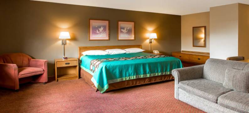 哈特福德温德姆速8酒店(Super 8 by Wyndham Hartford WI)图片