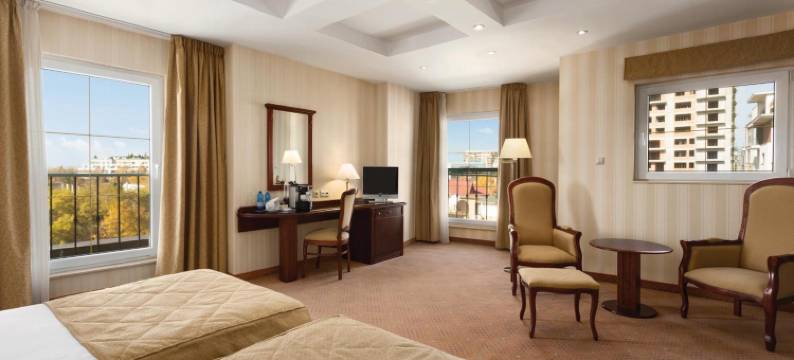 布加勒斯特北温德姆华美达套房酒店(Ramada Hotel & Suites by Wyndham Bucharest North)图片