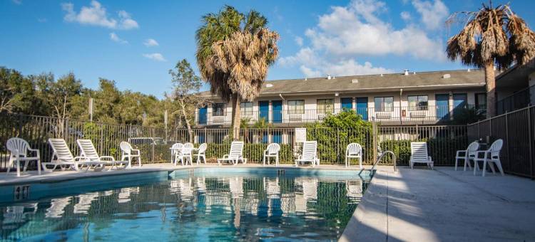 皮尔斯堡6号汽车旅馆(Motel 6 Ft. Pierce, FL)图片