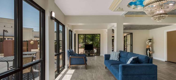 伊克诺旅馆及套房(Econo Lodge Inn & Suites)图片