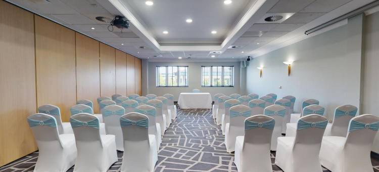 伯恩矛斯乡村酒店(Village Hotel Bournemouth)图片