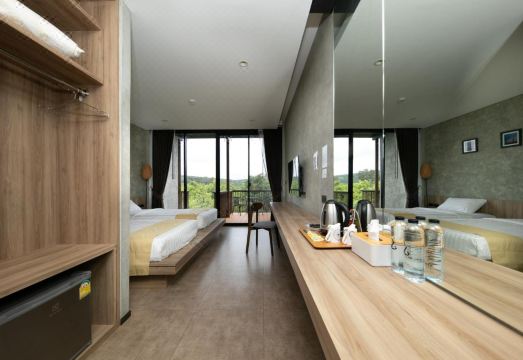 Hug Jang Loei Garden and Resort Hotel Overview