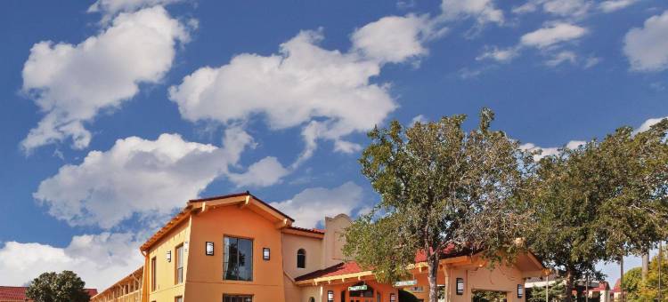 阿马里洛市中心拉昆塔温德姆酒店(La Quinta Inn by Wyndham Amarillo Mid-City)图片