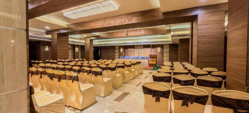 苏拉比国际兹波史普立酒店(Zip by Spree Hotels Surabi International Vellore)图片