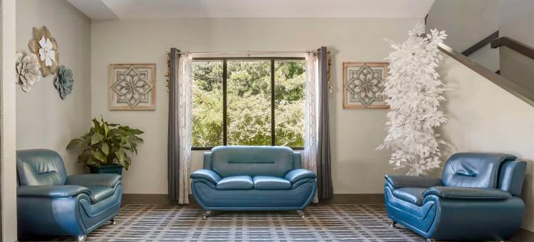 塔斯卡卢萨大学附近罗德威酒店(Rodeway Inn Tuscaloosa Near University)图片