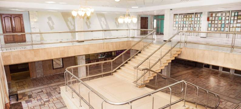 莫罗德兹纳亚酒店(Molodezhnaya Hotel)图片