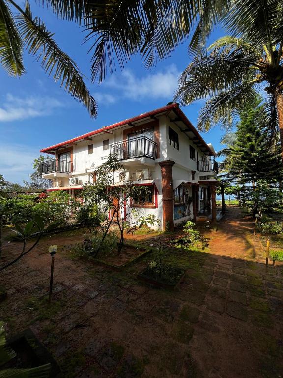 Mermaid Beach ResortOver view