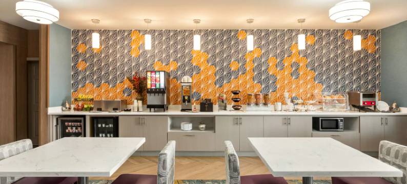 圣安东尼奥北石橡树拉昆塔温德姆套房酒店(La Quinta Inn & Suites by Wyndham San Antonio N Stone Oak)图片