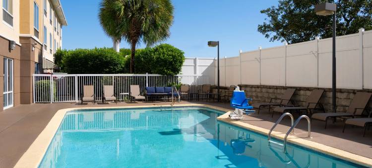 提夫顿万枫套房酒店(Fairfield Inn & Suites Tifton)图片