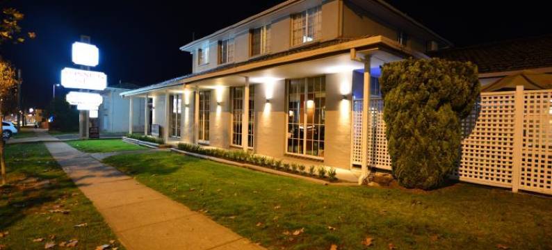 马奇温宁波斯特汽车旅馆(Winning Post Motor Inn)图片